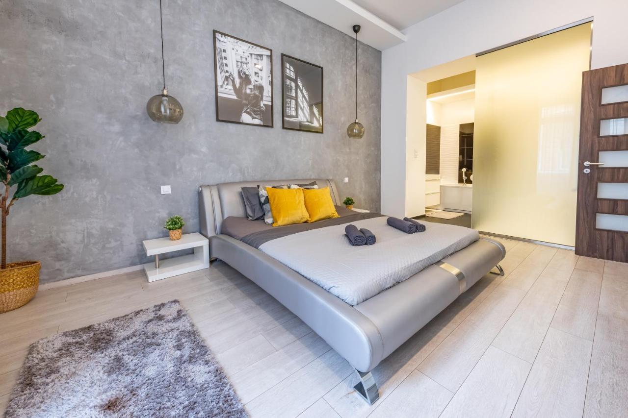 Luxury Nova Home Next To The New York Cafe Budapeszt Zewnętrze zdjęcie